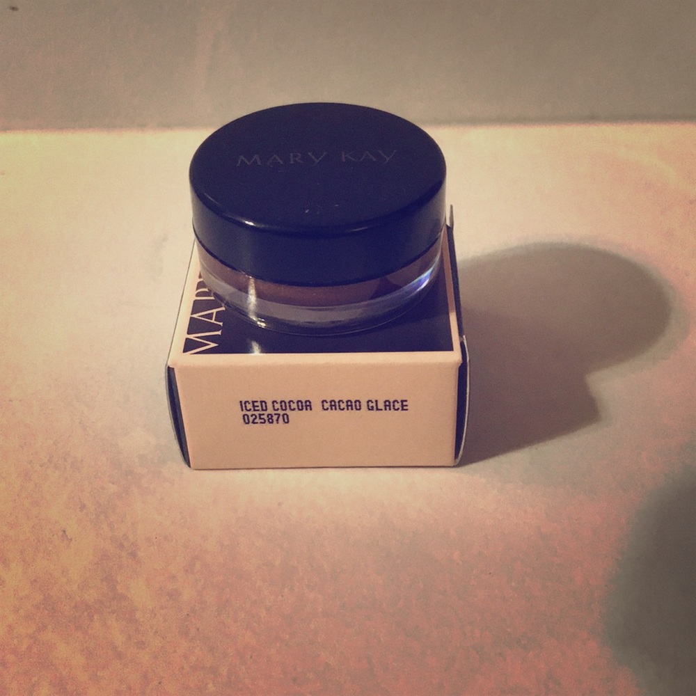 Cream Eye Color - Iced Cocoa